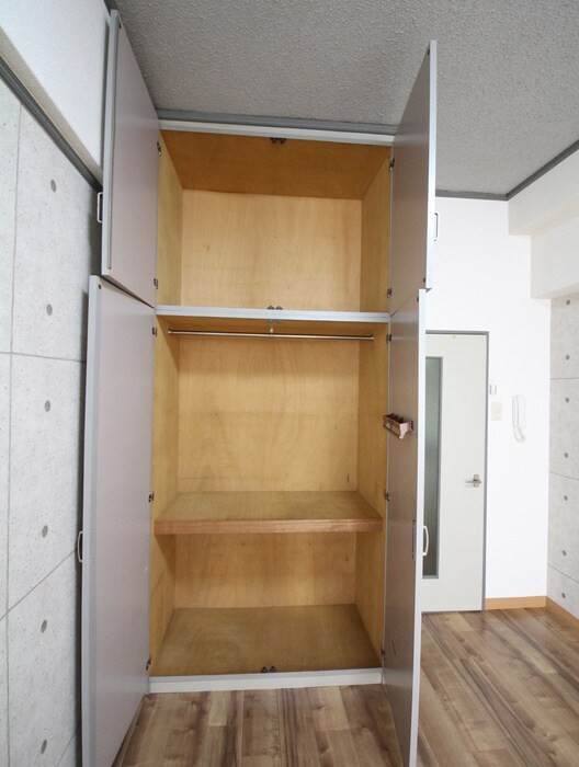 物件内観写真18　(収納)