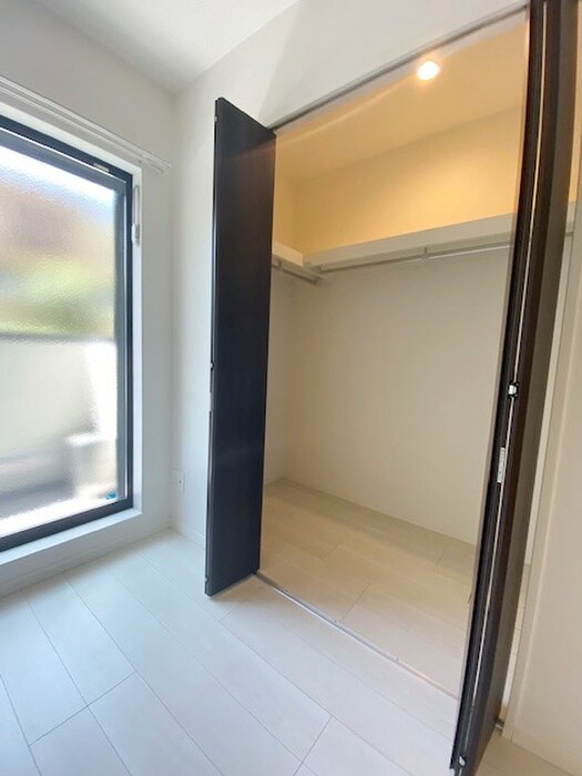 物件内観写真11　(収納)