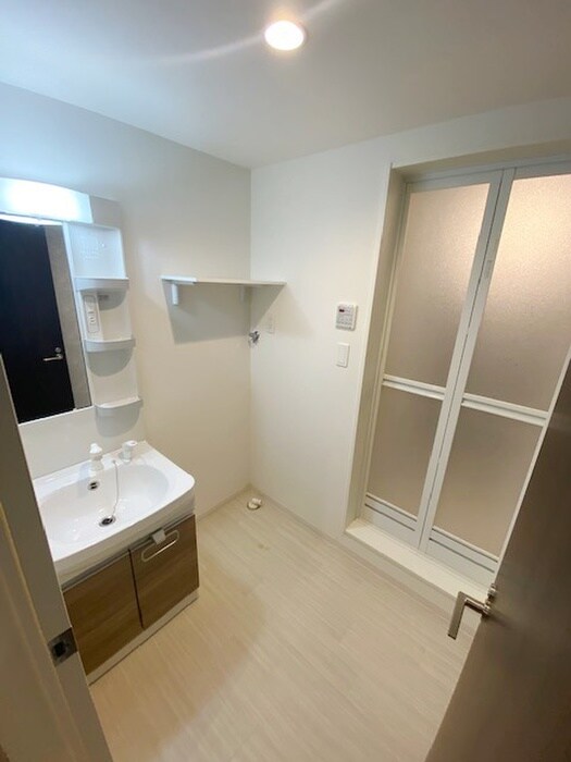 物件内観写真13　(洗面)