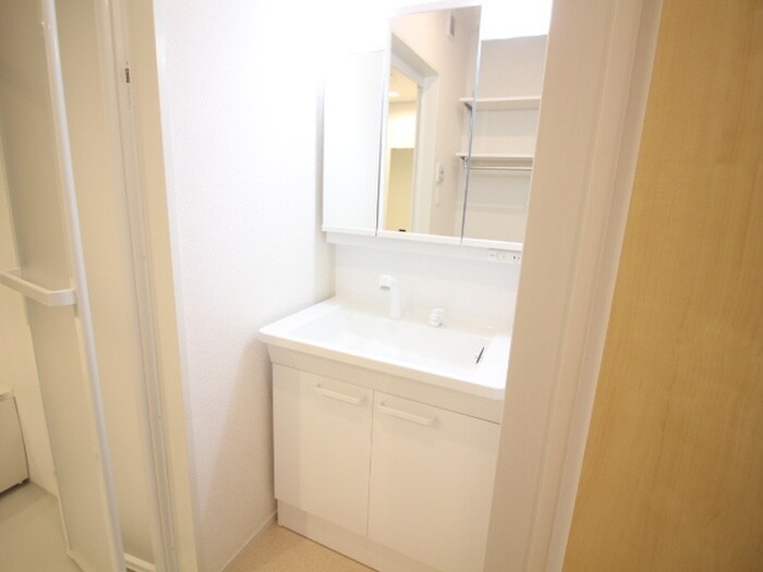 物件内観写真11　(洗面)