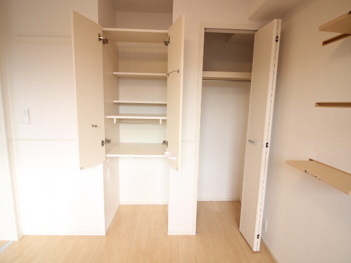 物件内観写真21　(収納)