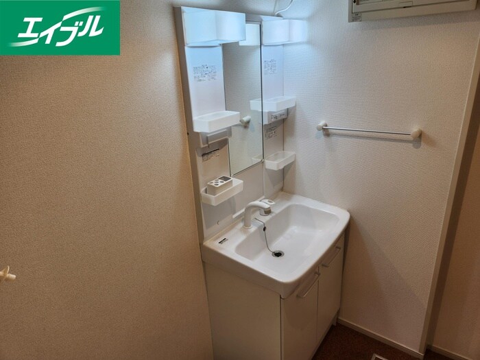 物件内観写真12　(洗面)