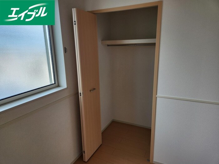物件内観写真14　(収納)