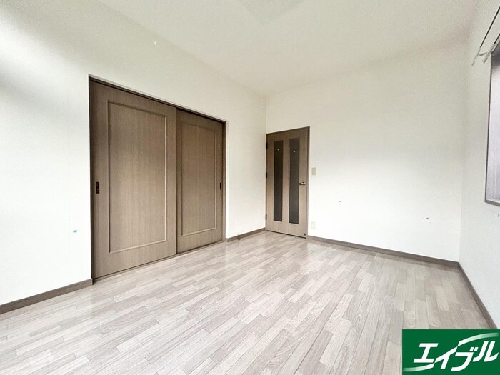 物件内観写真8　(居室)