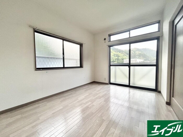 物件内観写真9　(居室)