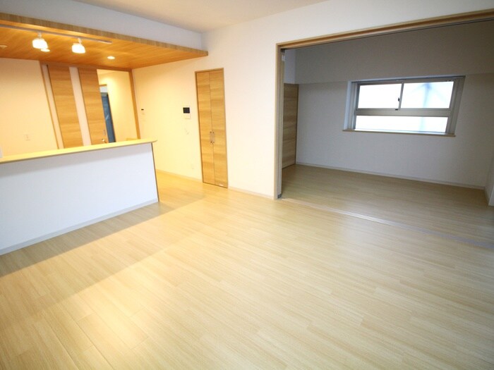 物件内観写真4　(居室)