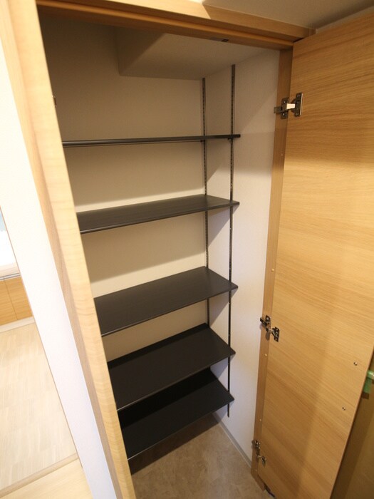 物件内観写真9　(靴箱)