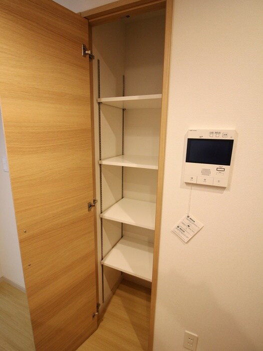 物件内観写真17　(収納)