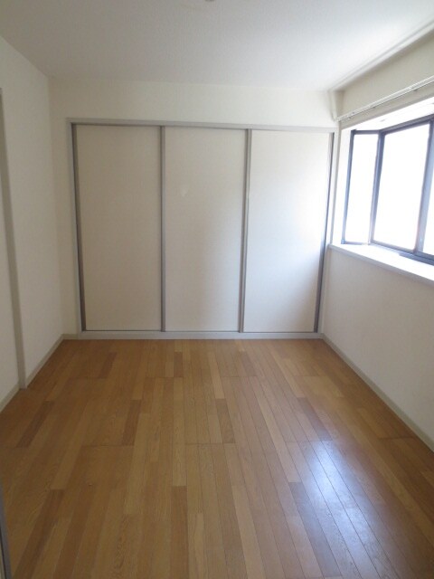 物件内観写真15　(居室)