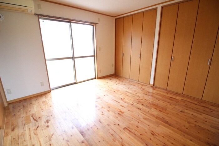 物件内観写真6　(居室)