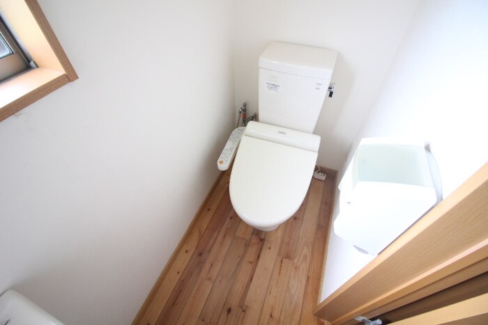 物件内観写真7　(トイレ)