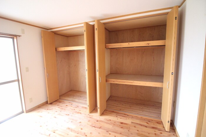 物件内観写真11　(収納)