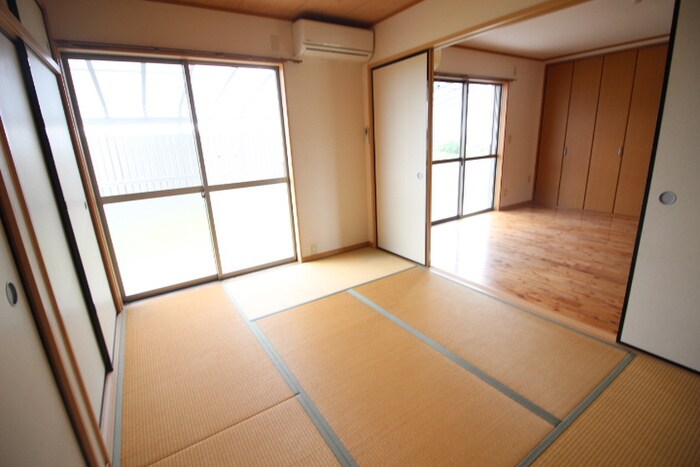 物件内観写真16　(居室)