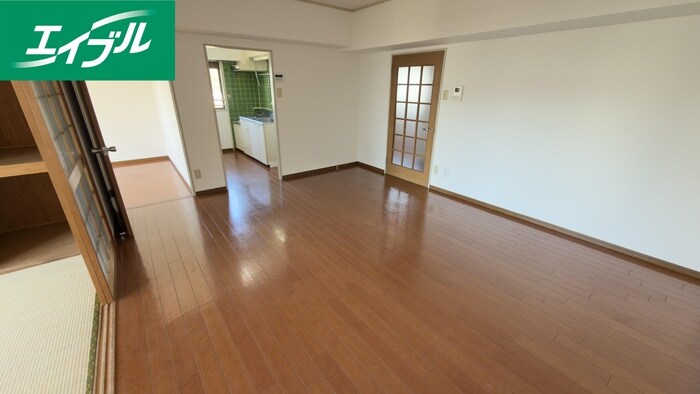 物件内観写真7　(居室)