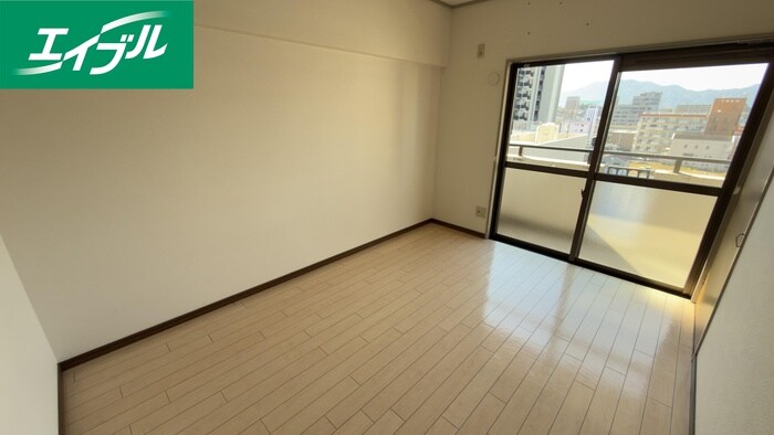 物件内観写真9　(廊下)