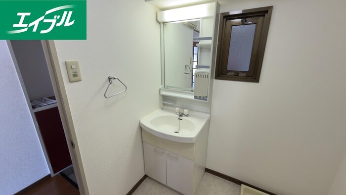 物件内観写真12　(洗面)