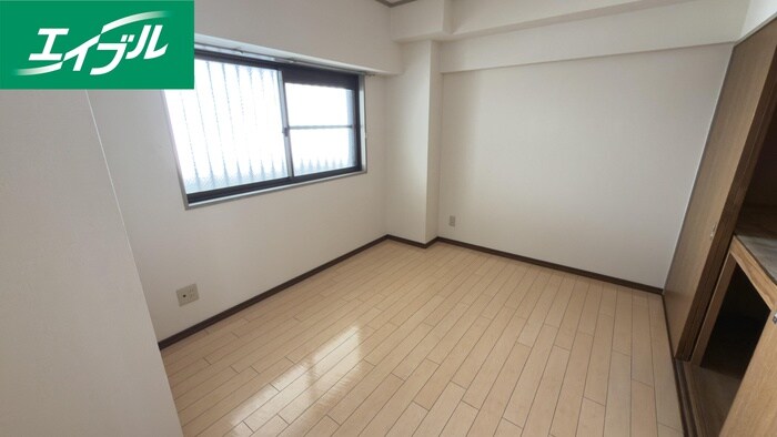 物件内観写真17　(内観写真)