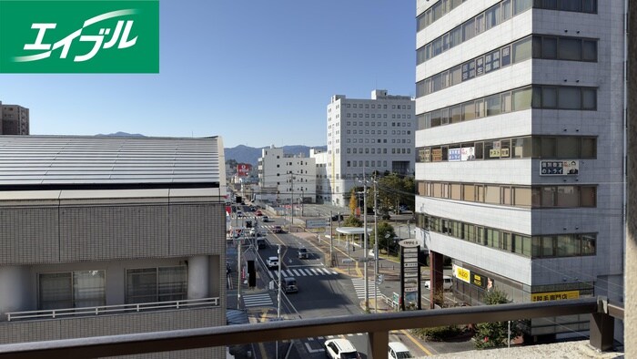 物件内観写真22　(室内からの展望)