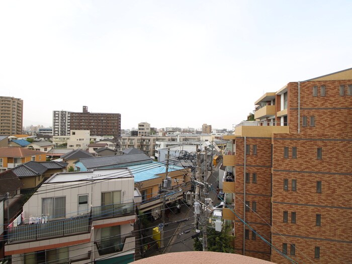 物件内観写真15　(室内からの展望)