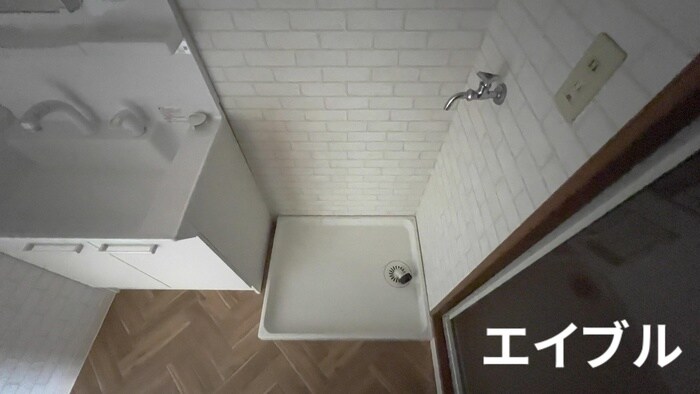 物件内観写真15　(洗濯機置場)