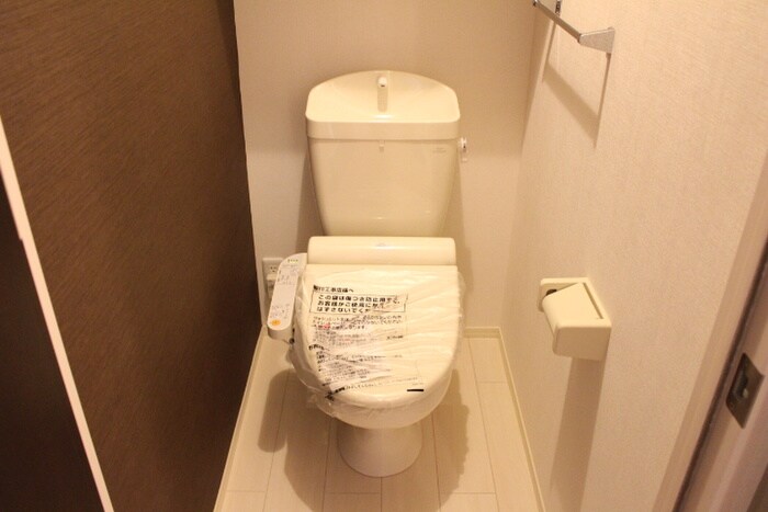 物件内観写真12　(トイレ)