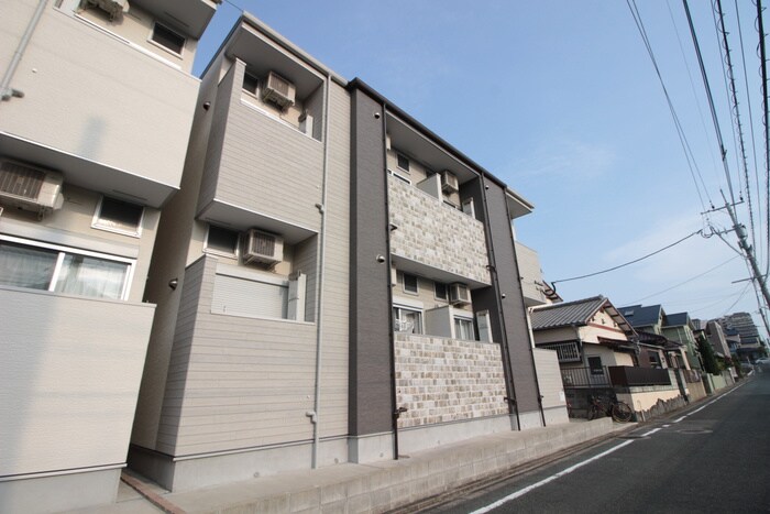 物件外観写真2　(外観写真)