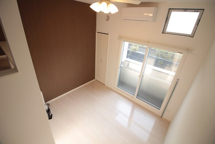 物件内観写真8　(居室)