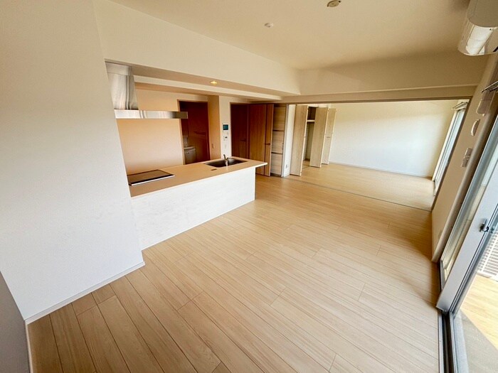 物件内観写真6　(居室)