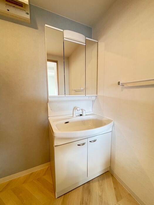 物件内観写真11　(洗面)