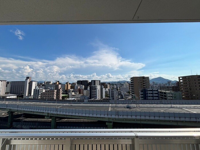 物件内観写真14　(室内からの展望)