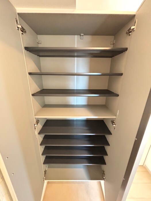 物件内観写真15　(靴箱)