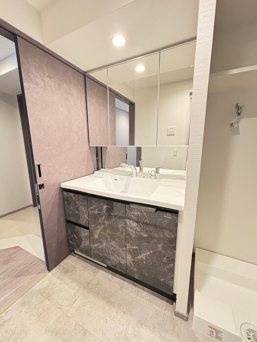 物件内観写真12　(洗面)