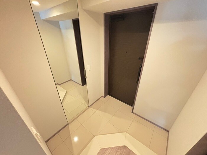 物件内観写真14　(玄関)