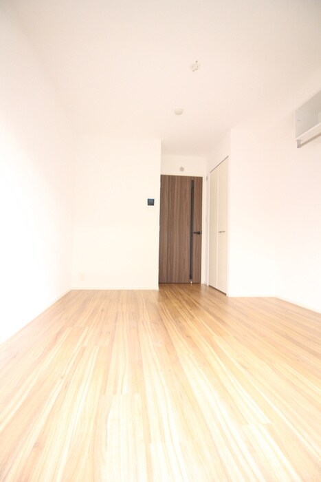 物件内観写真3　(居室)