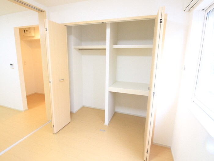 物件内観写真10　(収納)