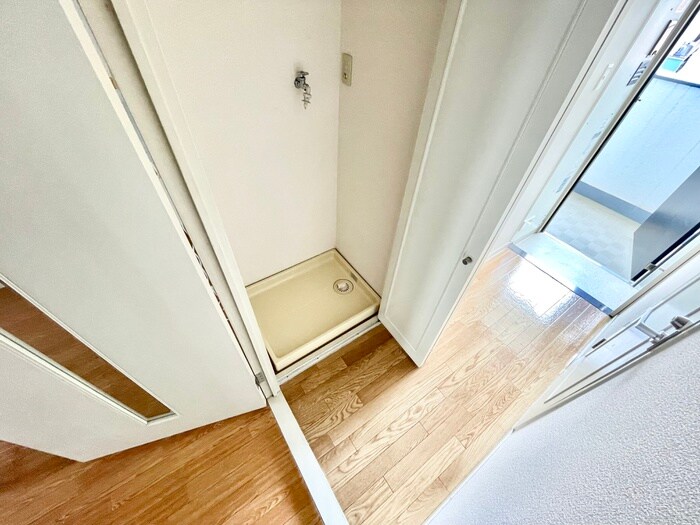 物件内観写真19　(洗濯機置場)