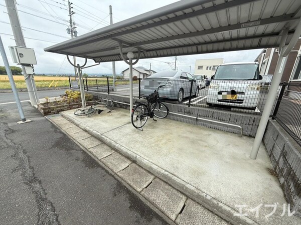 駐輪場