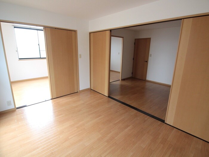 物件内観写真6　(居室)