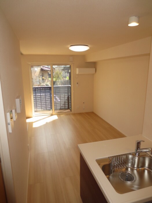 物件内観写真4　(居室)