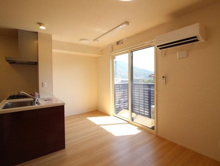 物件内観写真5　(居室)