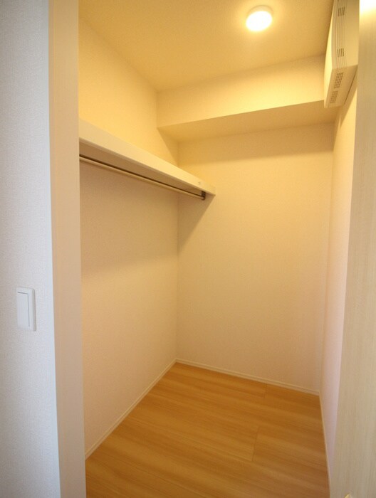 物件内観写真8　(収納)