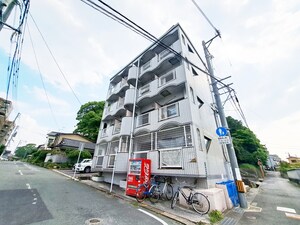 ギャラン南鷹見外観写真
