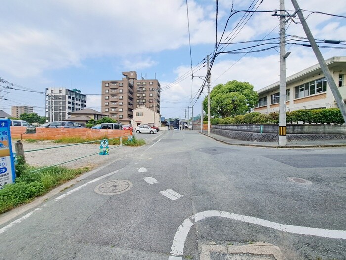 物件外観写真6　(周辺環境)