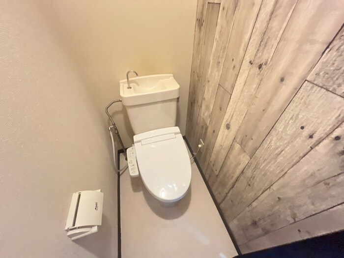 物件内観写真14　(トイレ)