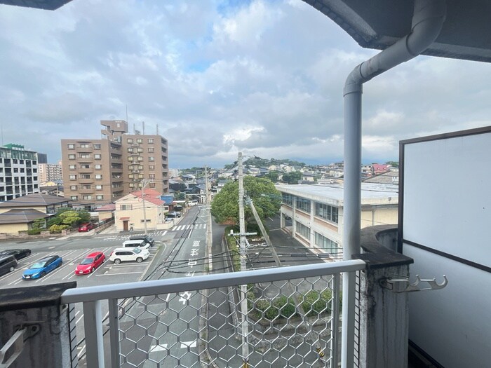 物件内観写真16　(室内からの展望)