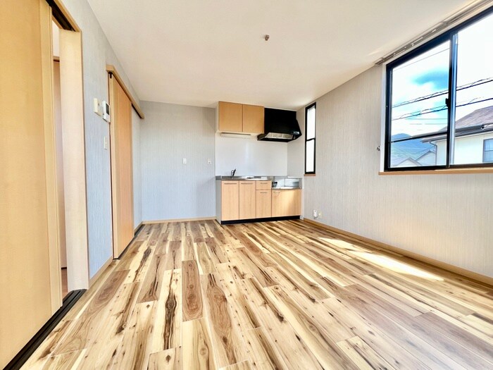 物件内観写真4　(居室)