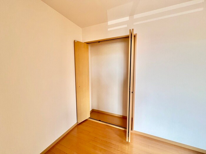 物件内観写真15　(収納)