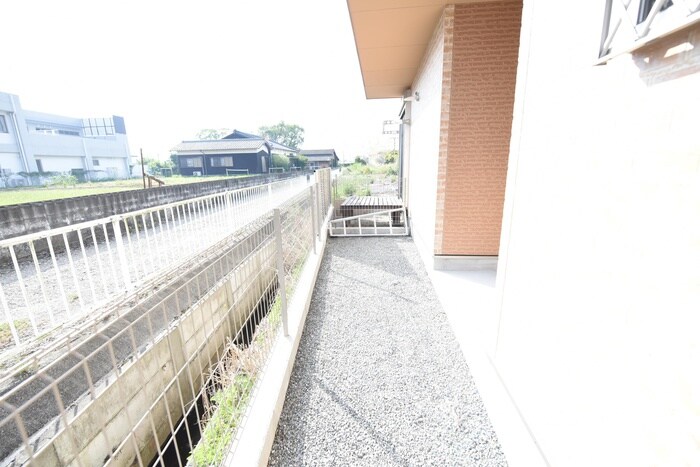 物件外観写真6　(駐輪場)