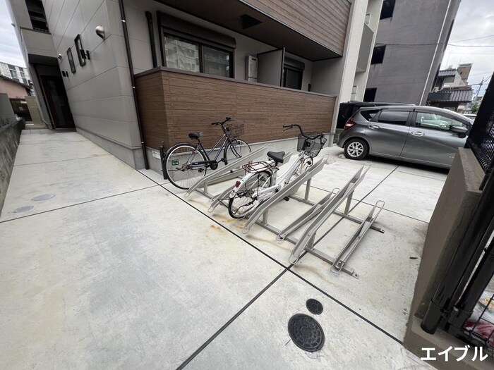 物件外観写真5　(駐輪場)