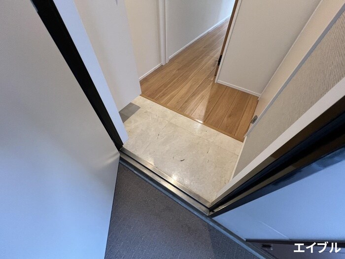 物件内観写真14　(玄関)